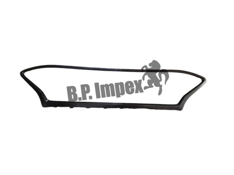 PIECE-RADIATOR GRILLE