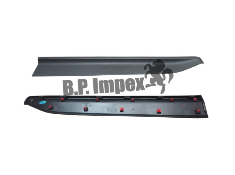 GARNISH ASSY-FR DR SIDE LH