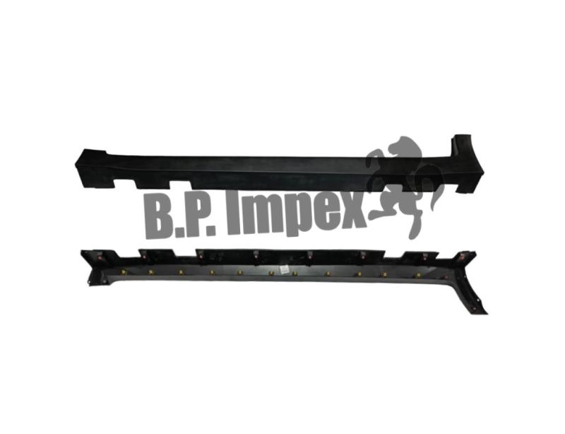 MOULDING ASSY-SIDE SILL,LH