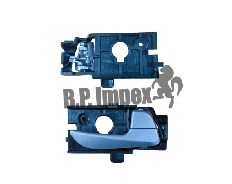 HANDLE ASSY DOOR INSIDE RH INT PYN