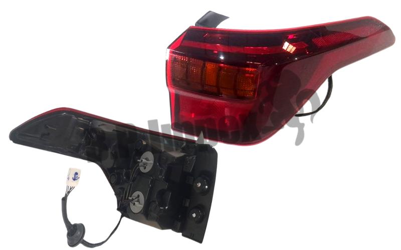 LAMP ASSY-REAR COMB OUTSIDE,RH,92402Q6000