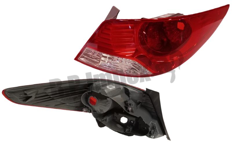 LENS & HSG-REAR COMB LAMP,RH