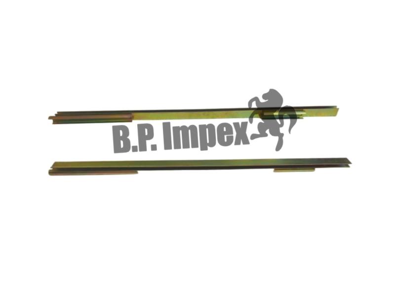 CHANNEL ASSEMBLY DOOR DROP GLASS,X7902414