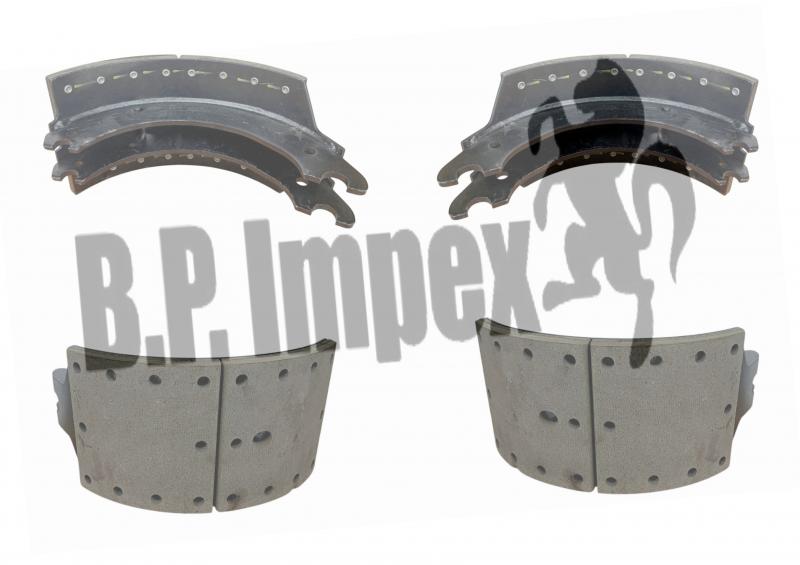 BRAKE SHOE WITH LINING