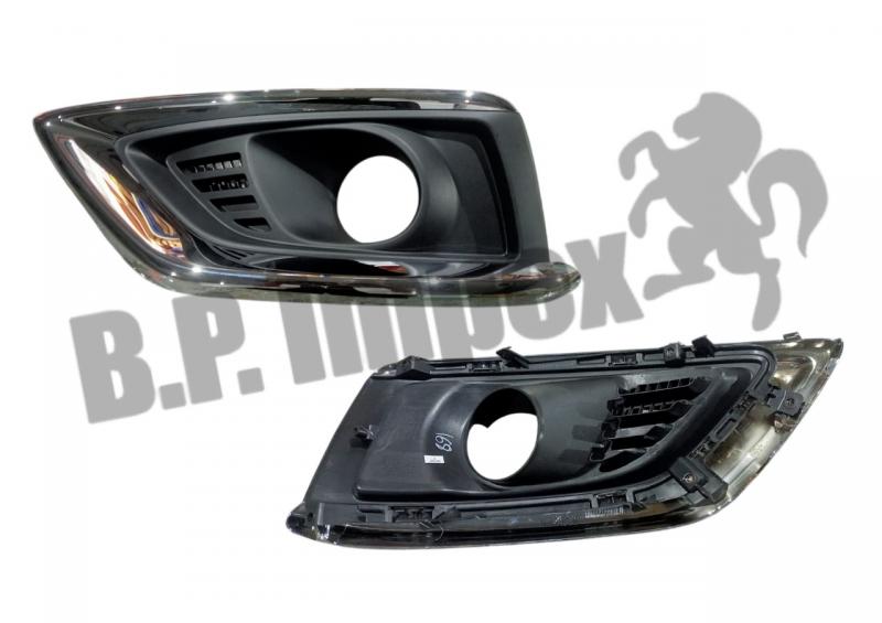 BEZEL, FRONT FOG LAMP, L