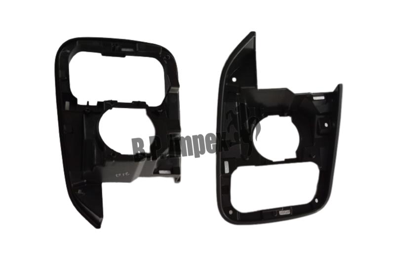 BRACKET FOG BEZEL RH