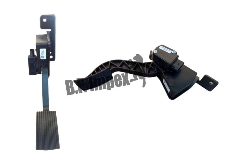 ASSY ACCELERATOR PEDAL UNIT RHD,288030100103