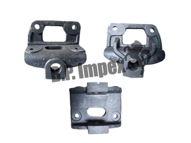 BRKT FRT SPRING REAR RH,288532103306