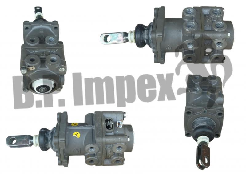 DUAL BRAKE VALVE