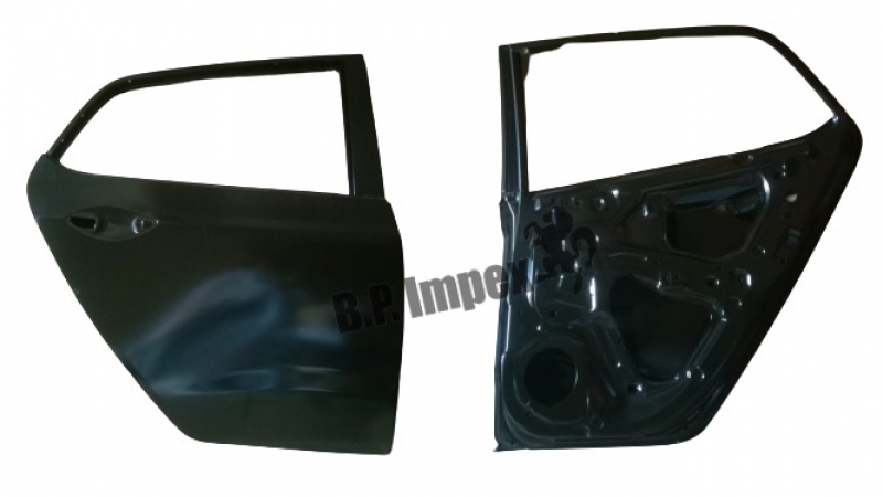 PANEL ASSEMBLY REAR DOOR RH WITH HOLE