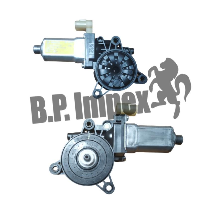 MOTOR ASSY-FRONT POWER WDW,RH,824604N000
