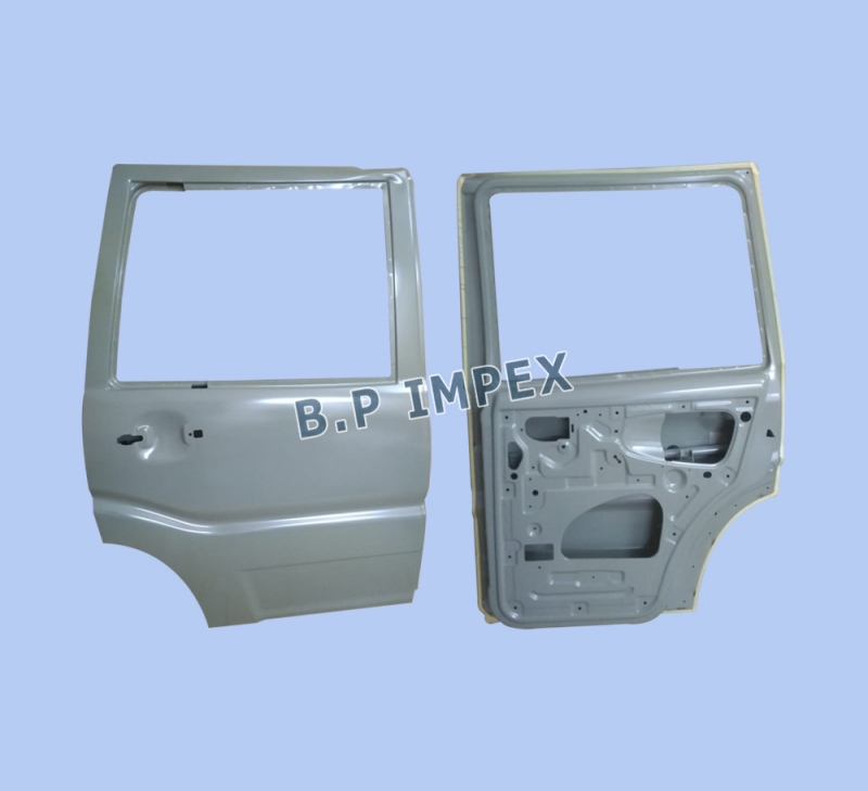 REAR DOOR RH
