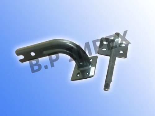 Bracket Bumper Mounting LH