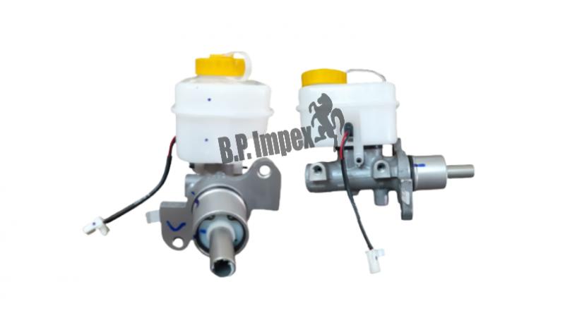 MASTER CYLINDER ASSEMBLY WITH RESERVOIR