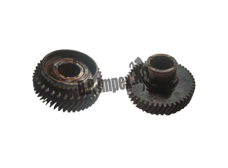 ASSEMBLY 5TH DRIVING GEAR STRUT TYPE WITHOUT SPEEDO 4WD