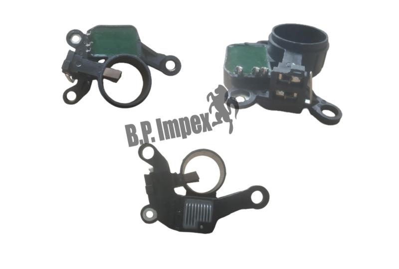 REGULATOR ALTERNATOR WITH BRUSH 