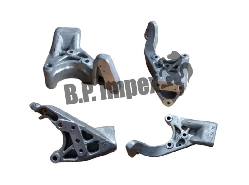 BRACKET MOUNTING REAR