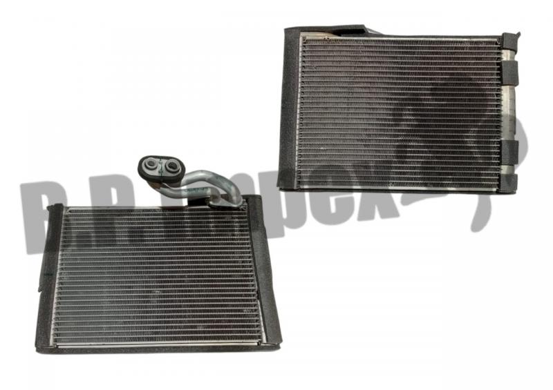 EVAPORATOR SUB ASSY