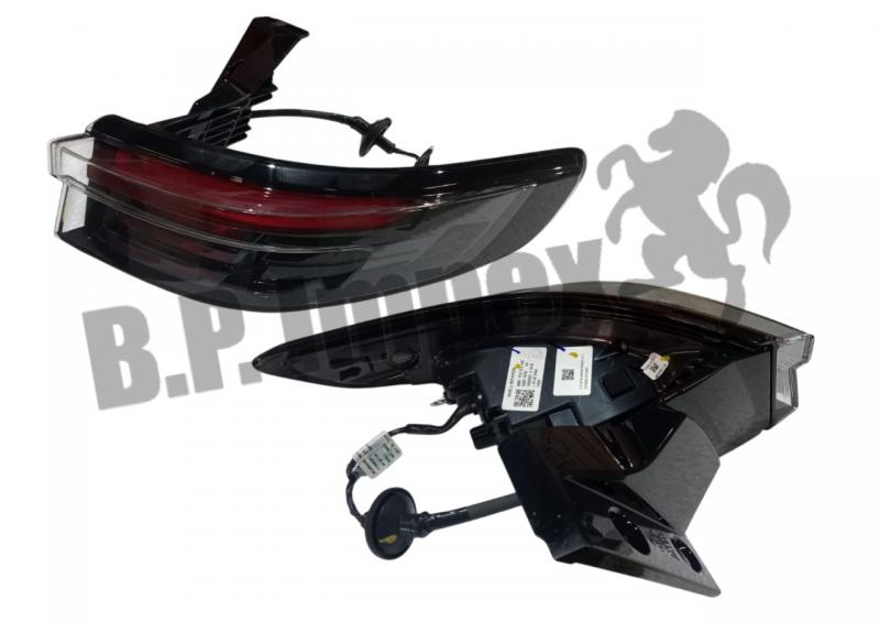 LAMP ASSY TAIL & STOP RH
