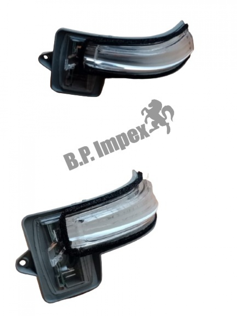 LAMP ASSEMBLY SIDE TURN SIG R