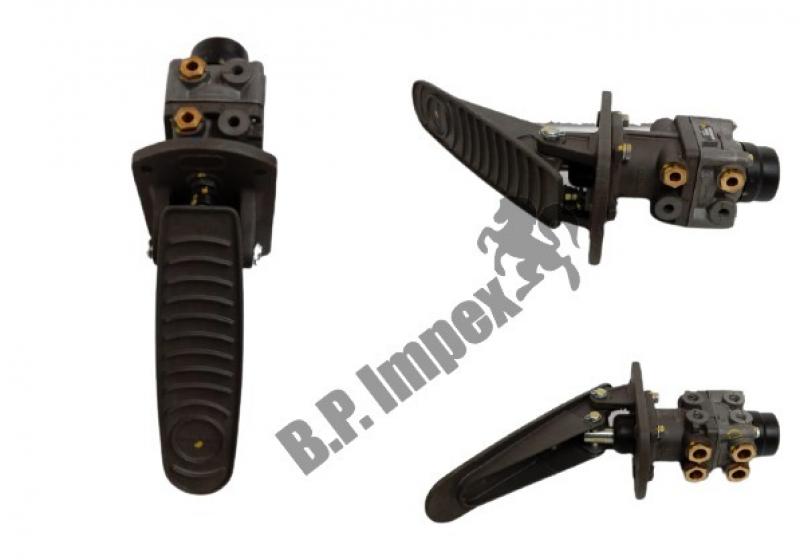 DUAL BRAKE VALVE ASSEMBLY