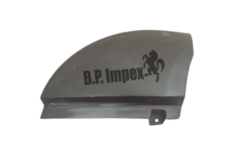 SIDE WIPER COVER RH