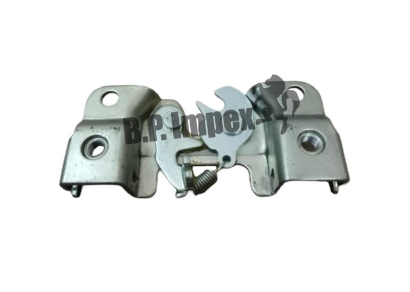 ASSY LATCH DIRTY STORAGE BOX RH