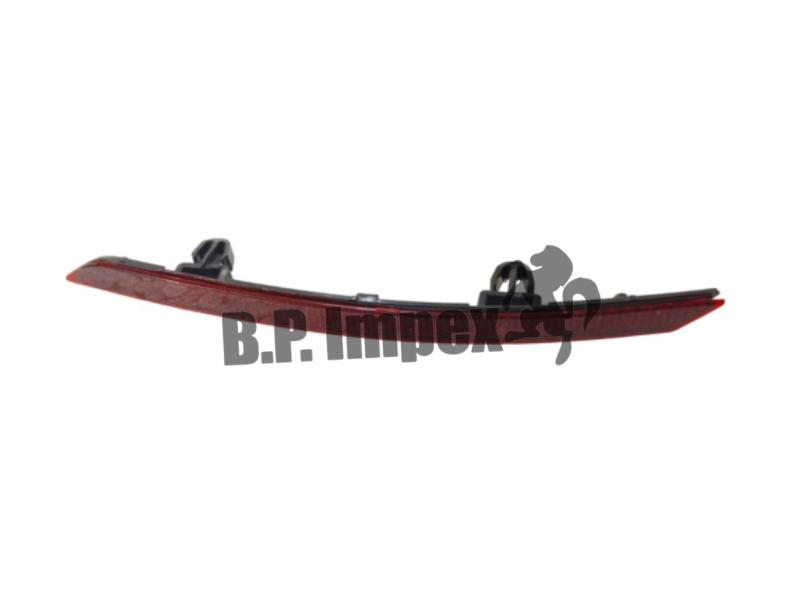 REAR LIGHT REFLECTOR RH