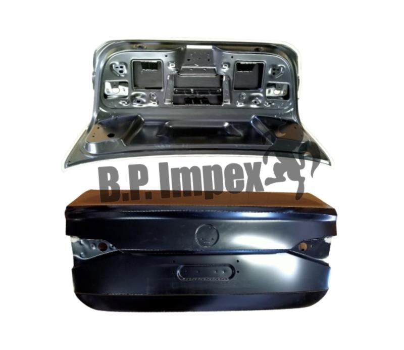 REAR LID