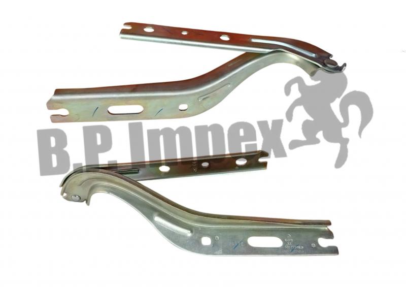 LID HINGE RH